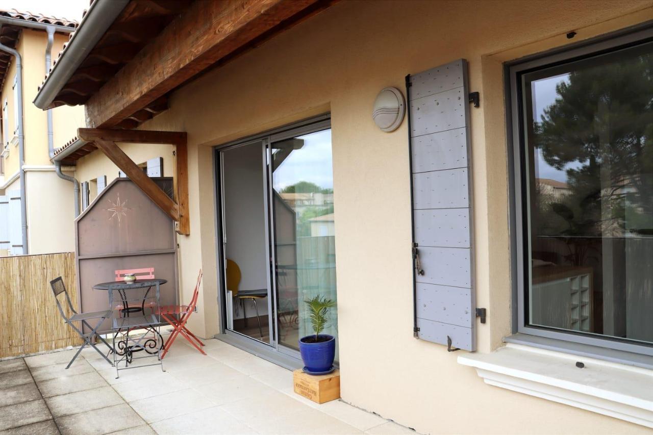 Uzes Centre La Terrasse Des Capucines Avec Garage Privee Apartamento Exterior foto