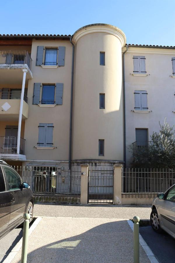 Uzes Centre La Terrasse Des Capucines Avec Garage Privee Apartamento Exterior foto